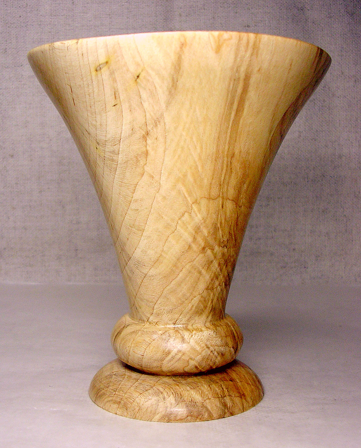 OneWoodB/050203-2b.jpg