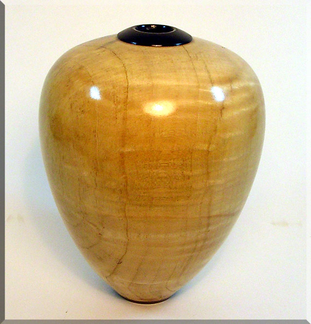 VaseHollowForm/BoxElderEbonyb.jpg