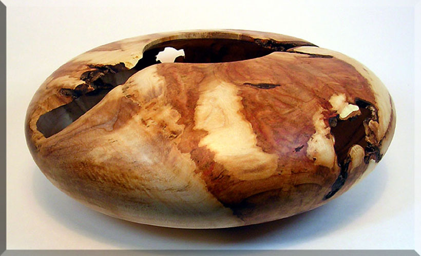 VaseHollowForm/RockMapleOpenForm1.jpg